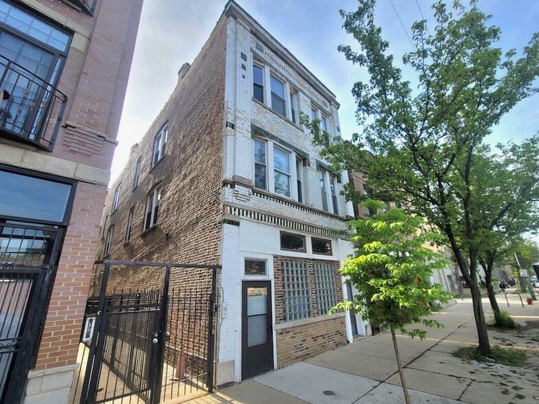 Primary Photo - 906 N California Ave