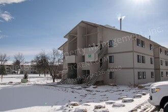 Building Photo - 1705 Heatheridge Rd