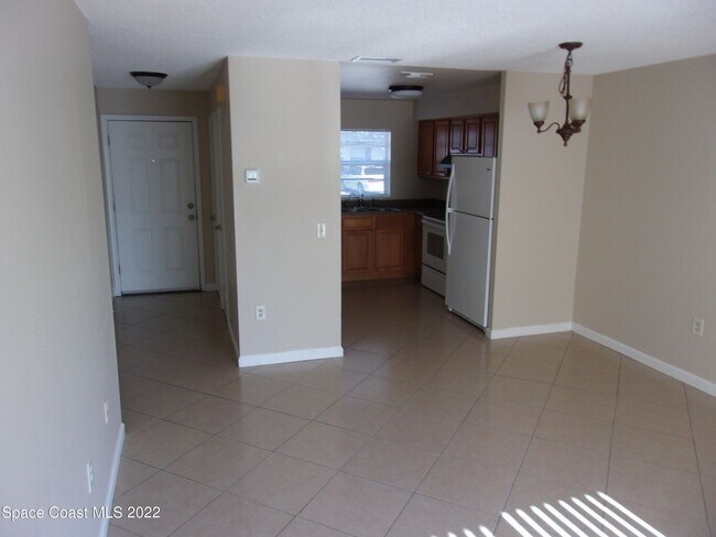 Building Photo - 1514 Clearlake Rd