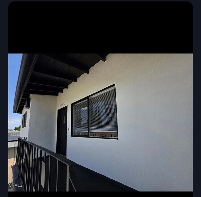 Building Photo - 12246 Oxnard St