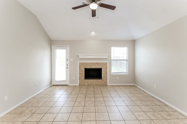 Building Photo - 129 Arbordale Way