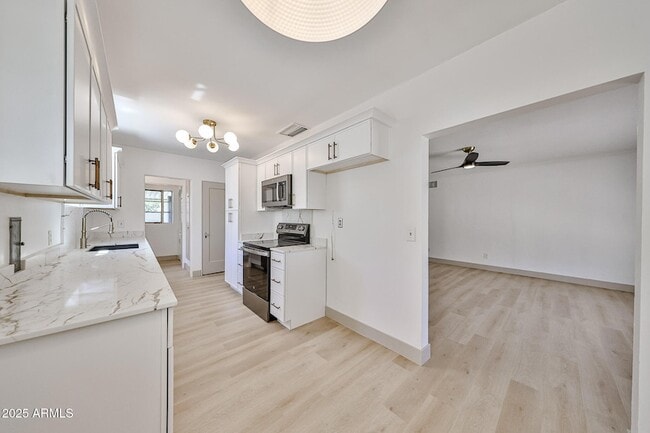 Building Photo - 63 W Windsor Ave