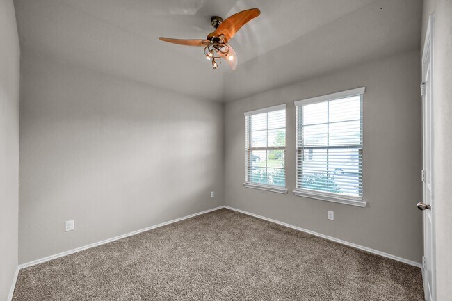 Building Photo - 11331 Dawn Beach Ln