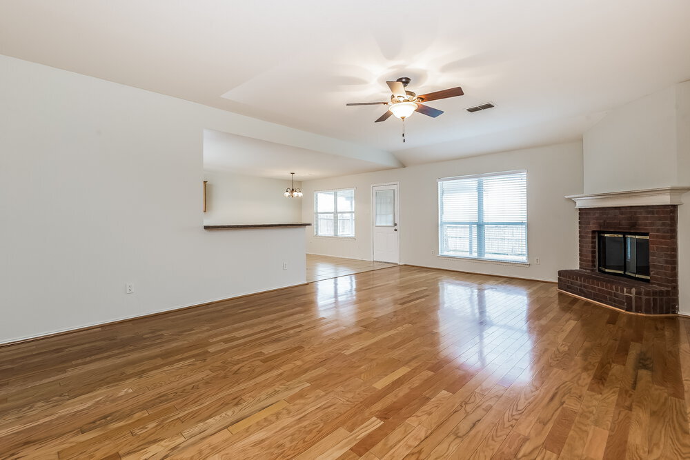 Building Photo - 1101 Marcia Ln