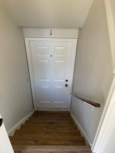 Building Photo - 444 29th Ave N