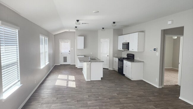 Building Photo - 4051 Fort Palmer Blvd