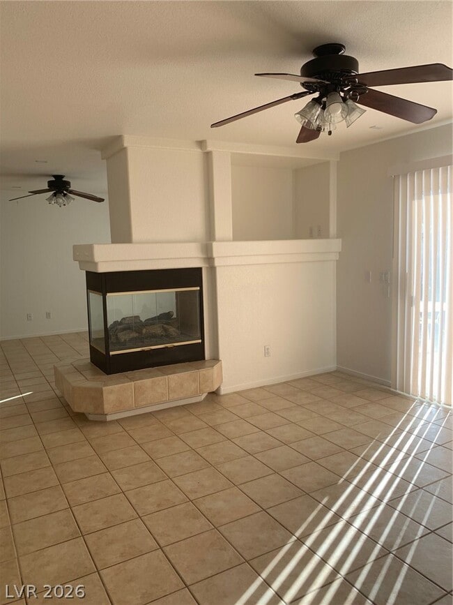 Building Photo - 7575 Aurora Glow St