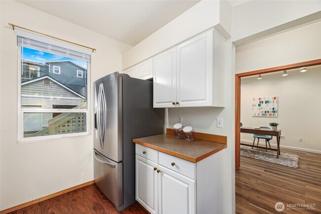 Building Photo - 17827 80th Ave NE