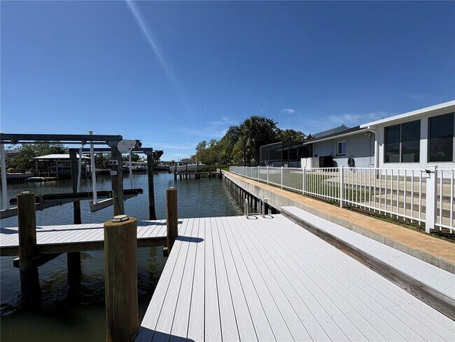 Building Photo - 8434 Boxwood Dr