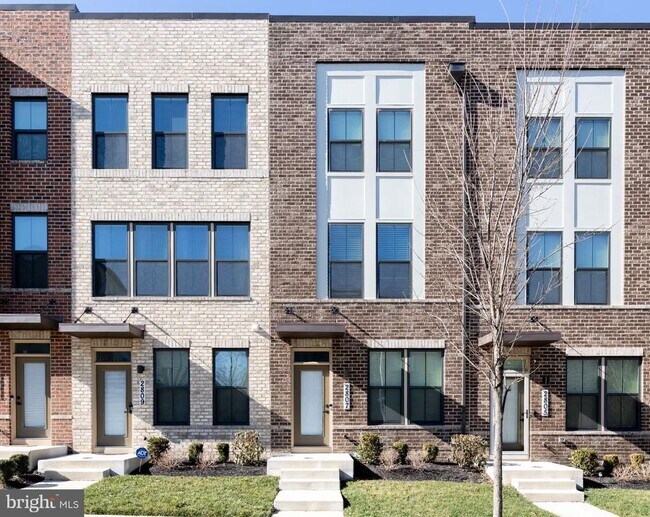 Building Photo - 2807 Evansgreen Dr