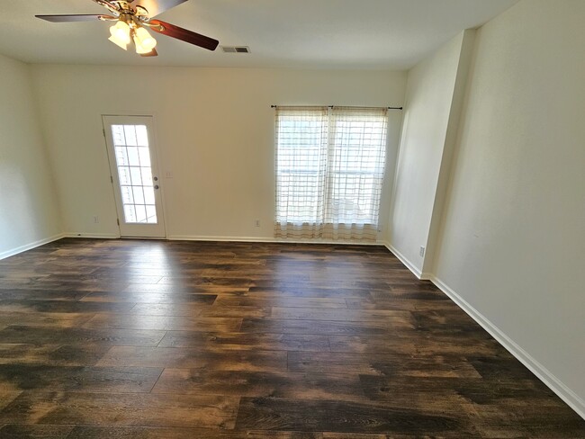 Building Photo - 205 Spring Crossing Cir