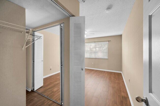 Building Photo - 3714 NW Mediterranean Ln