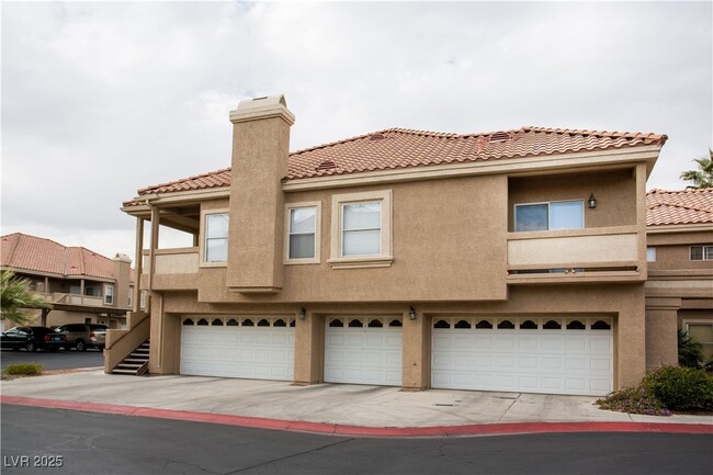 Building Photo - 5125 W Reno Ave