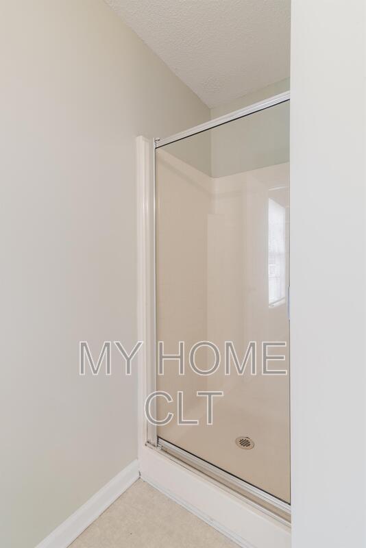 Building Photo - 12025 Brownestone View Dr