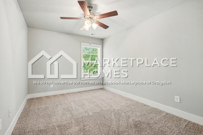 Building Photo - 225 Melba Ln