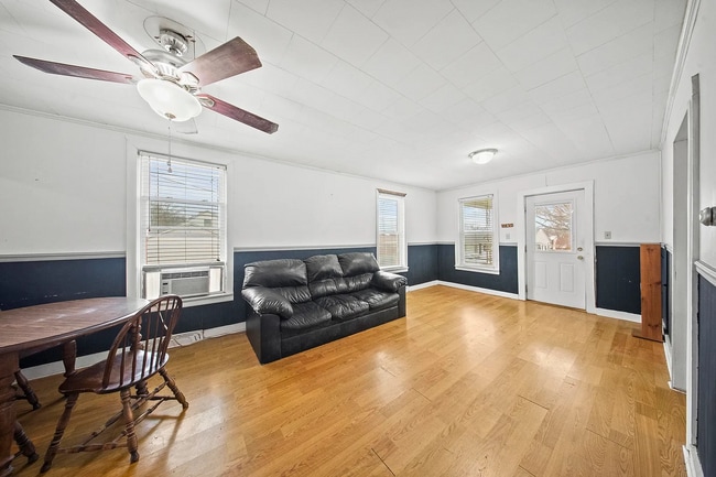 Building Photo - 1816 Pike St