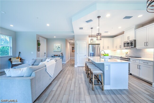 Building Photo - 2626 Seychelles Cir