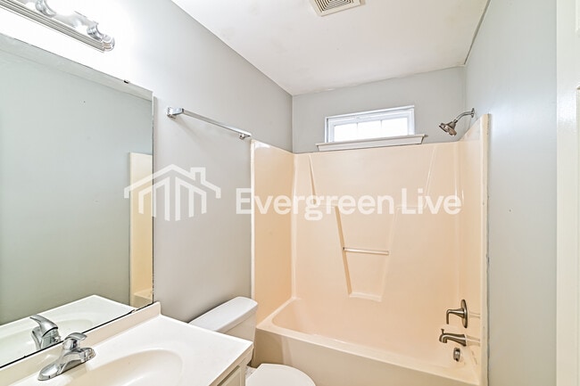 Building Photo - 133 St Andrews Pl Dr