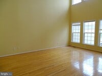 Building Photo - 213 Silverbell Ct