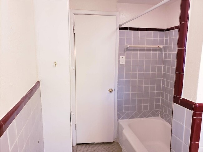 Building Photo - 3309 San Marcus Ave