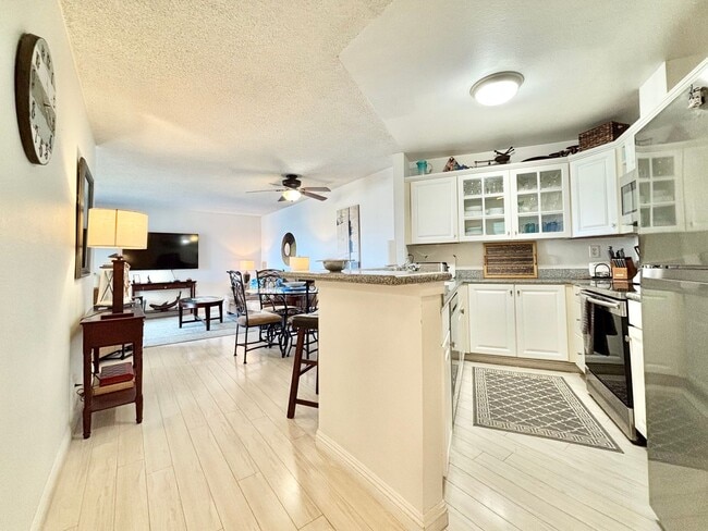 Building Photo - 3101 P312 | Marina Monthly Rental | Monthl...