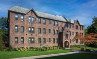 Building Photo - 821 Woodmere Ct