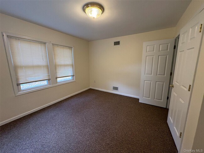 Building Photo - 3 Brookwood St