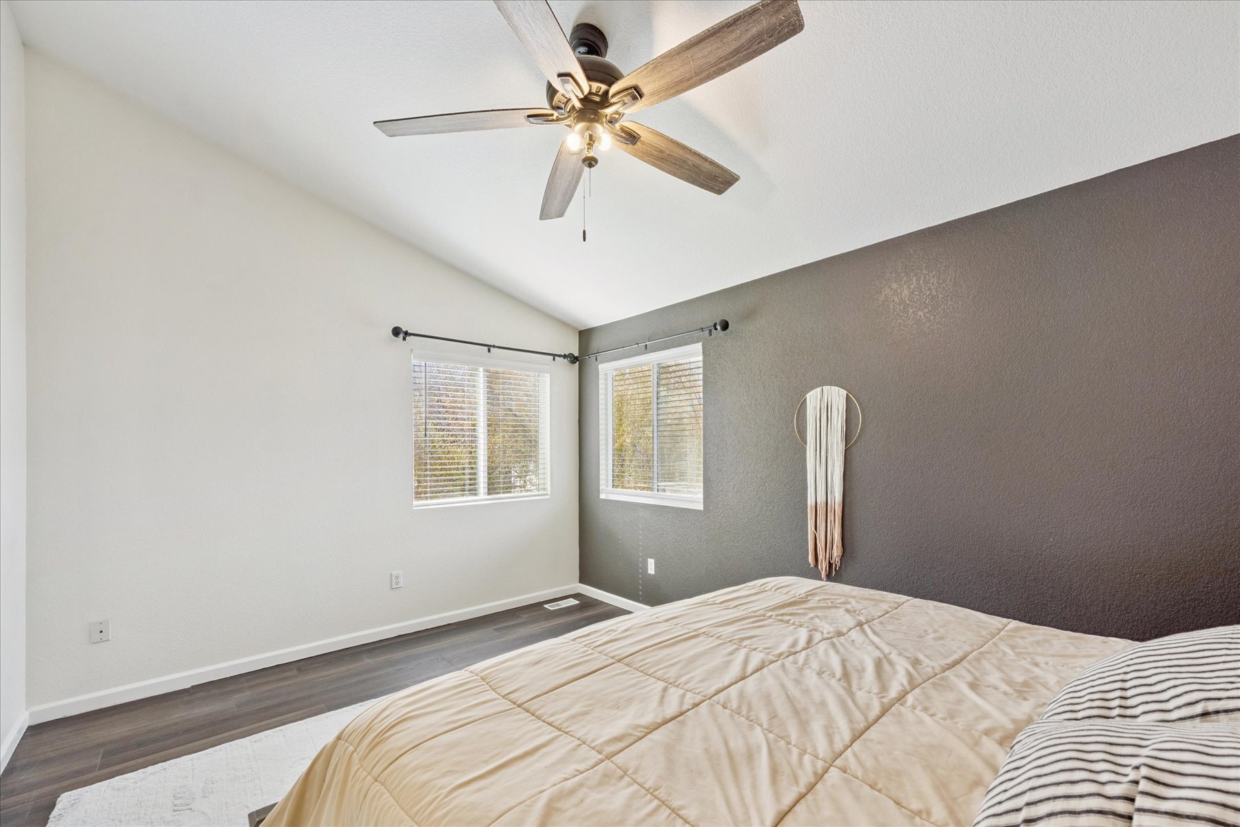 Building Photo - 5155 Golden Eagle Pky