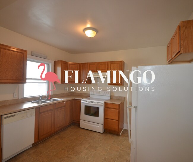 Building Photo - 37 S Cherrywood Ave
