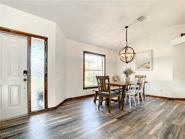 Building Photo - 2511 6th St NW