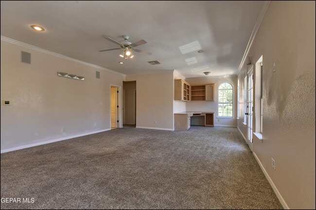 Building Photo - 6123 La Posta Dr