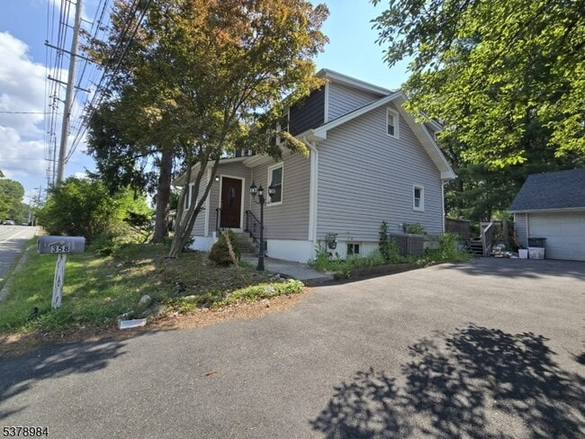 Building Photo - 358 N Haledon Ave