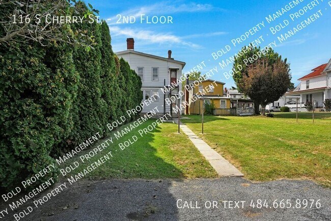 Building Photo - 116 S Cherry St