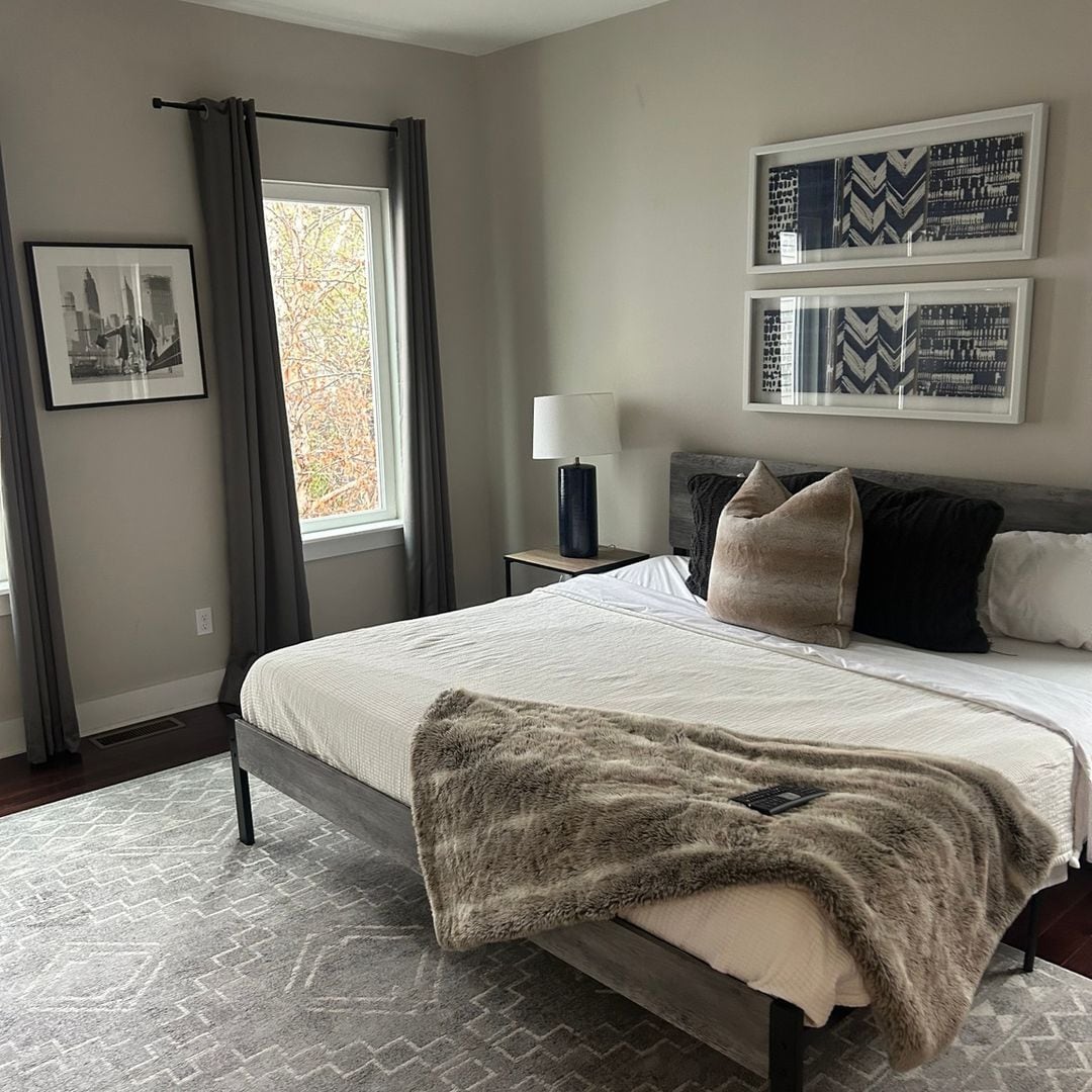 Building Photo - 1240 2nd Ave S