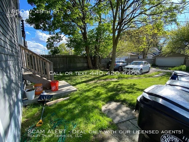 Building Photo - 1850 W 48th St