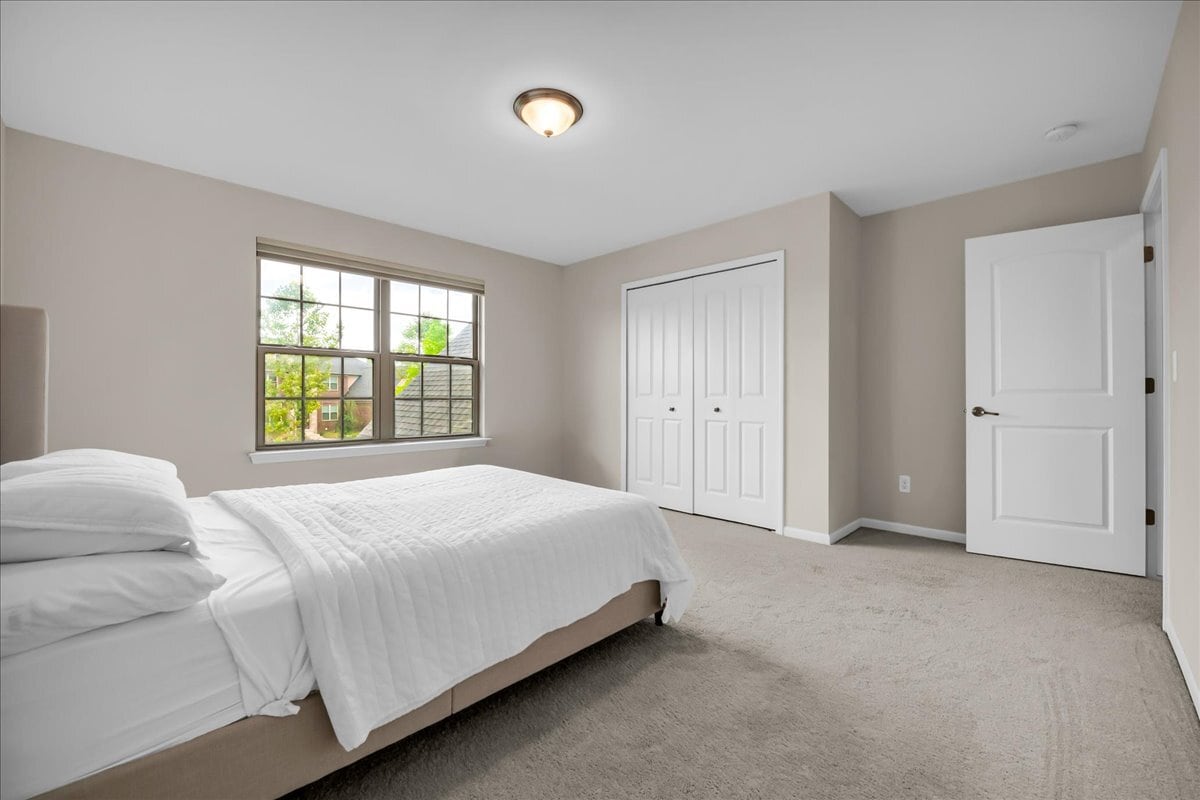 Building Photo - 41761 Steinbeck Gln