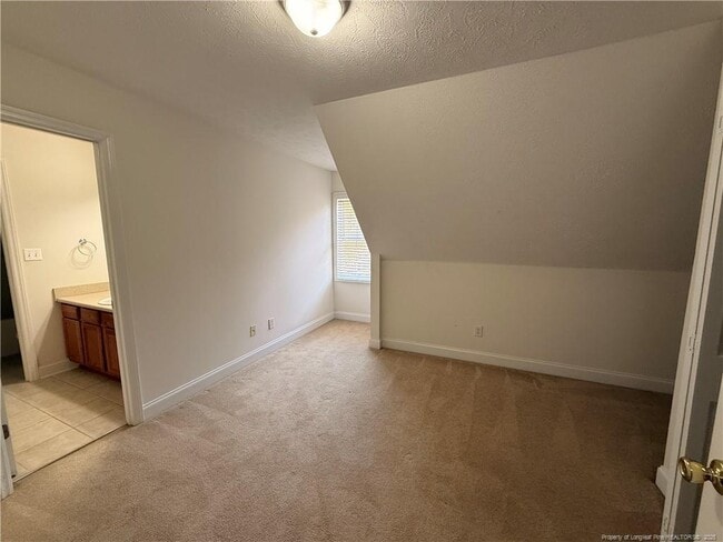 Building Photo - 183 Wildwood Dr