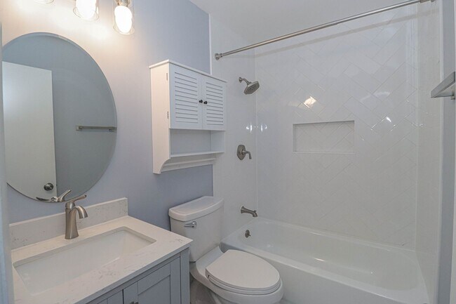 Building Photo - 3 Bedroom Oasis in Severna Park