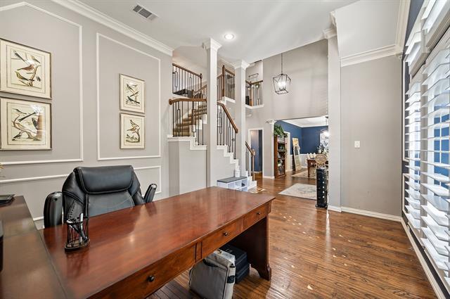 Building Photo - 1093 Woodbriar Dr