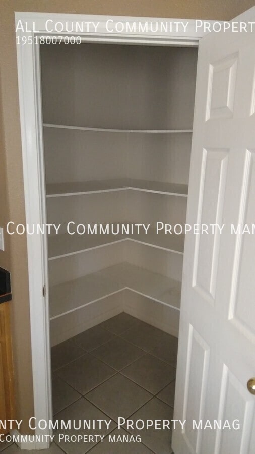 Building Photo - 8613 Bolero Dr