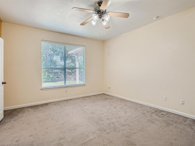 Building Photo - 210 Arrowhead Trail