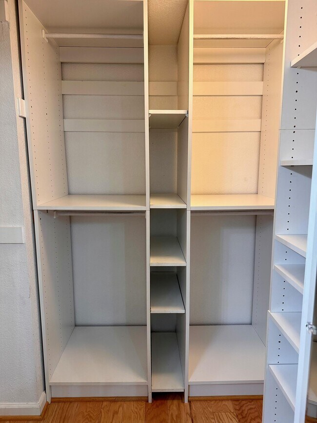 Building Photo - 148 Castlemont Dr