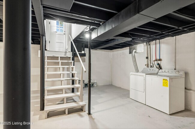 Building Photo - 2211 Wrocklage Ave