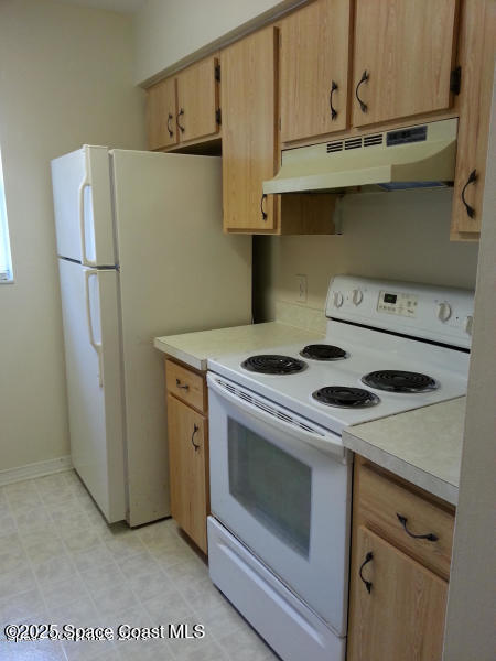 Building Photo - 2394 Fox Hollow Dr