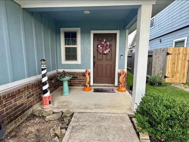 Building Photo - 21423 Holly Heights Rd