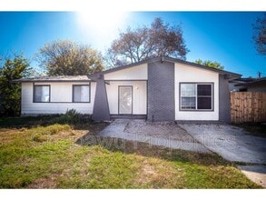 Building Photo - 6916 Shady Grove Dr