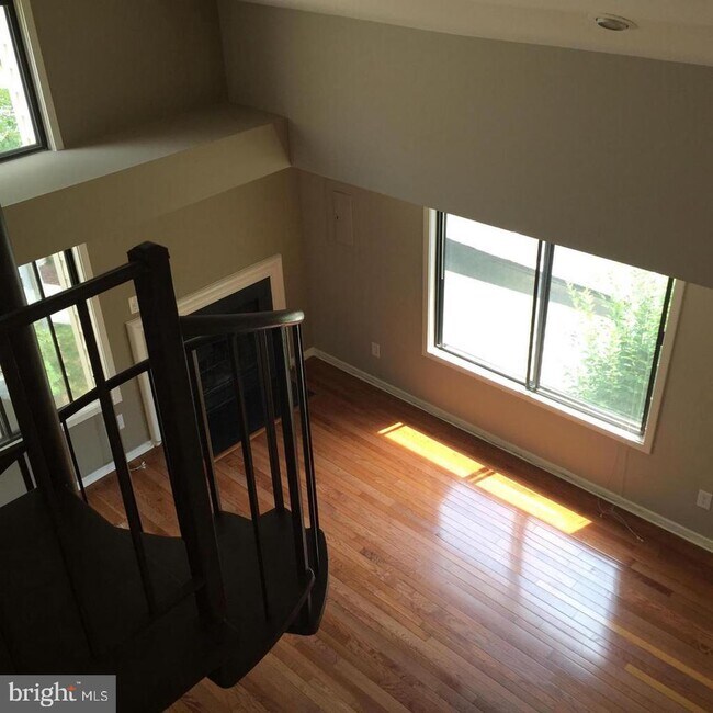 Building Photo - 18472 Bishopstone Ct