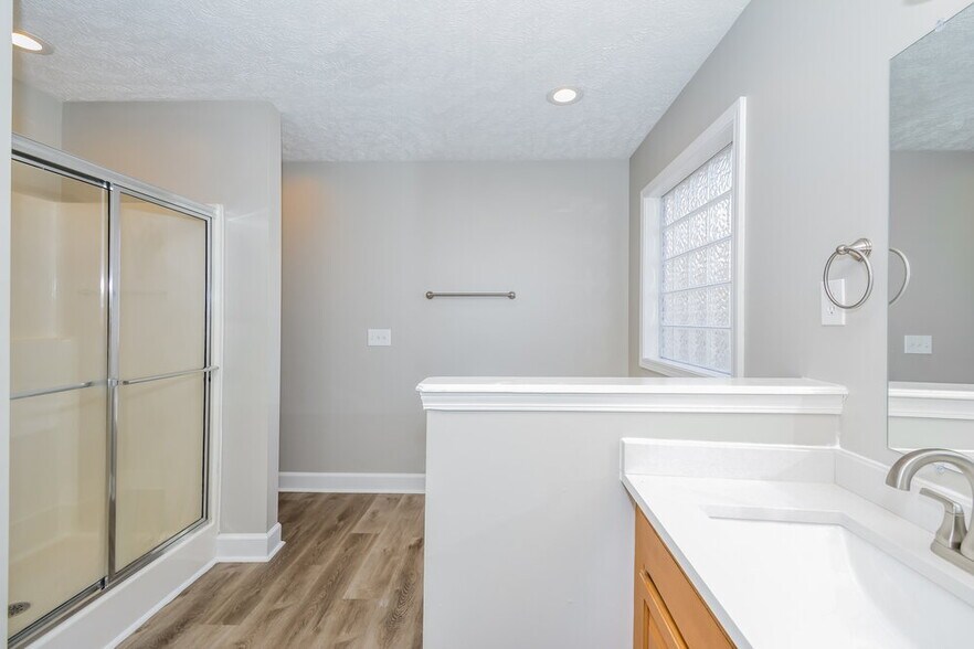 Building Photo - 2523 Claymore Run