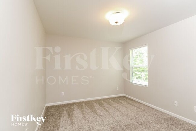 Building Photo - 8000 Camden Crossing