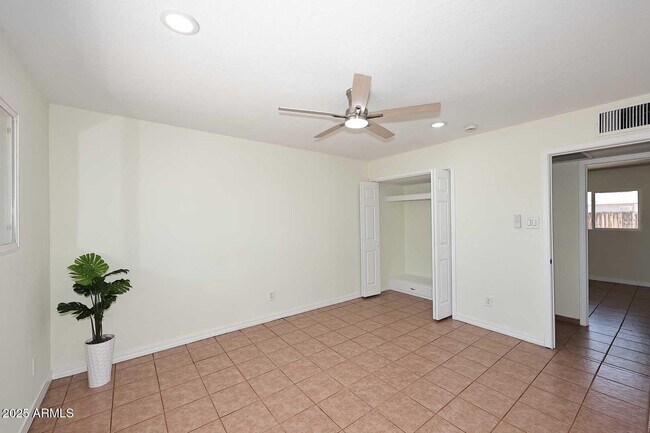 Building Photo - 4031 N 81st Ave